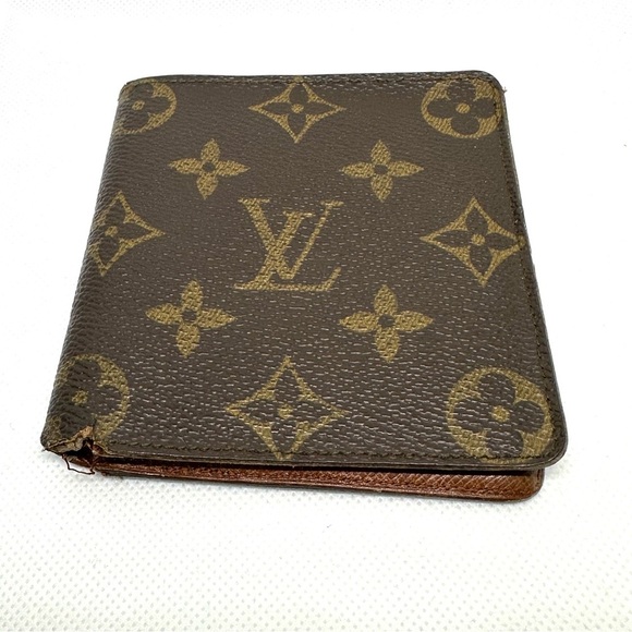 Louis Vuitton Other - Louis Vuitton monogram men’s bifold wallet